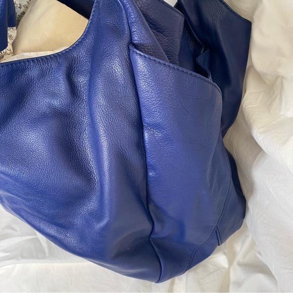 NWOT Hobo International Royal Blue Slouch Pebbled Leather Bag. Large size - Picture 11 of 11